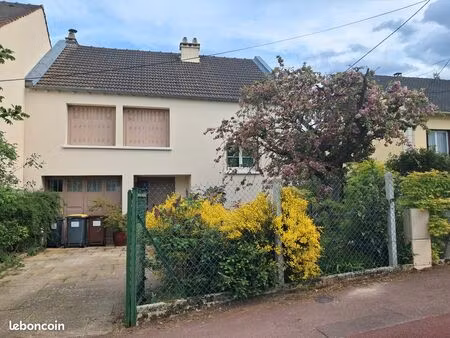 maison saint-cyr 4-5 chambres