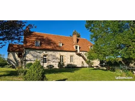 maison de caractère 4000m2 de terrain