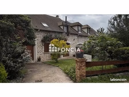 maison entièrement rénovée située dans le hameau de marsinval