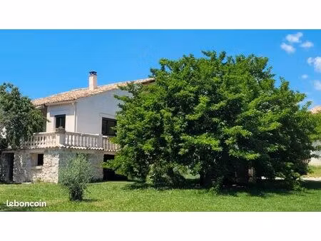 villa à cruis