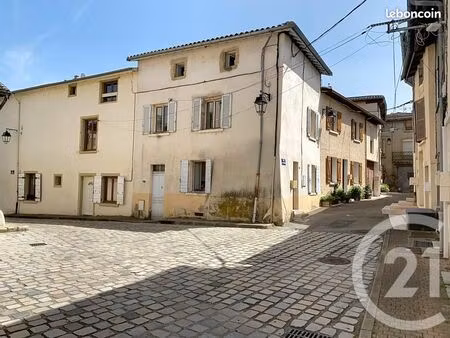 maison de village 3 pièces 75 m²