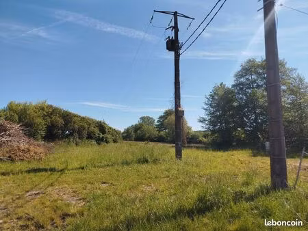 terrain constructible hennecourt plat et sans vis a vis