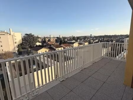 appartement 4 pièces 76 m²