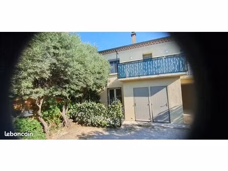 location t2 rdc villa carpentras