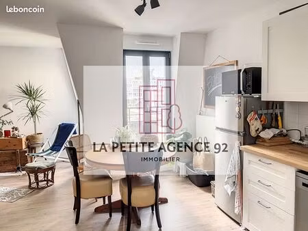 studio 1 pièce 33 m²