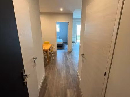 lumineux t2 de 42 m² en rdc avec extérieur & parking – résidence