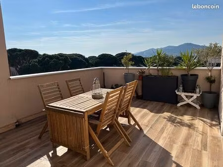 appartement t2 port de hyeres plage