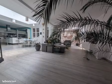loft 4 pièces 154 m²