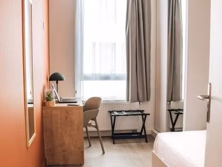 chambre 4 pièces 63 m²