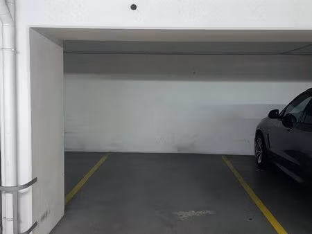 place de parking sécurisée à louer – paris 11