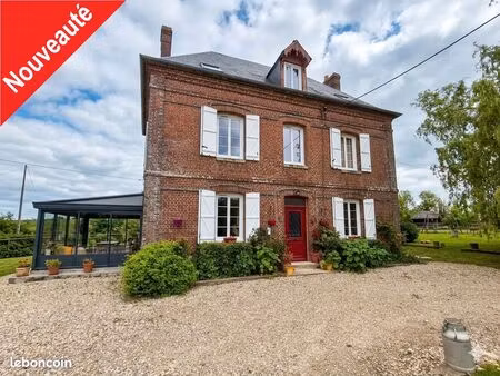 maison 8 pièces 202 m²