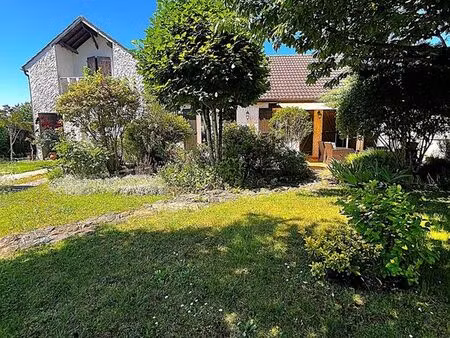 maison 6 pièces 160 m²