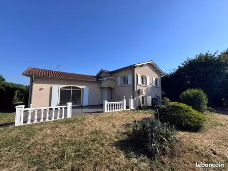maison 6 pièces 153 m²