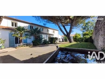 propriété 5 pièces 166 m²