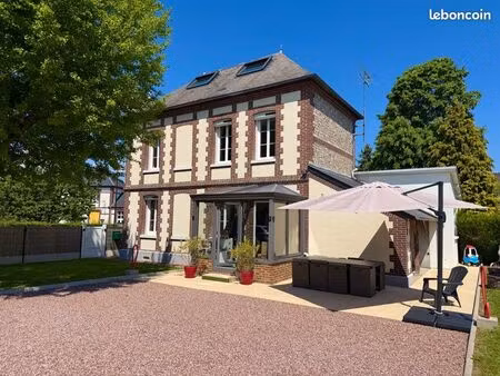 maison de maître centre isneauville