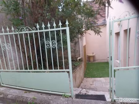 maison a louer montmorillon