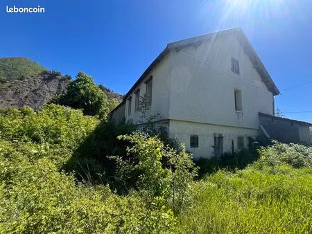 maison 5 pièces 96 m²