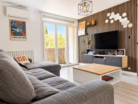 appartement t4 rénové avec loggia + balcon – la valette limite toulon / agence s'abstenir