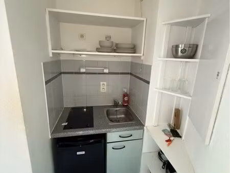 jolie studio meublé à louer