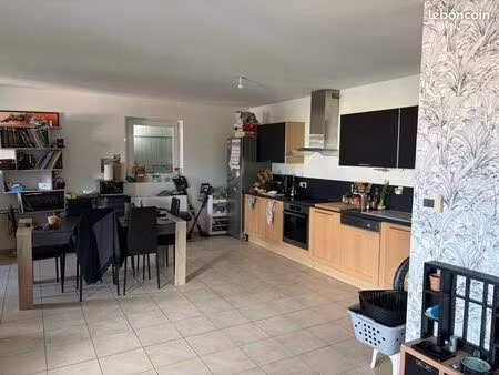 appartement t3  2 chambres calme avec balcon