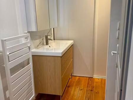 appartement en provence dans le petit village de richerenches