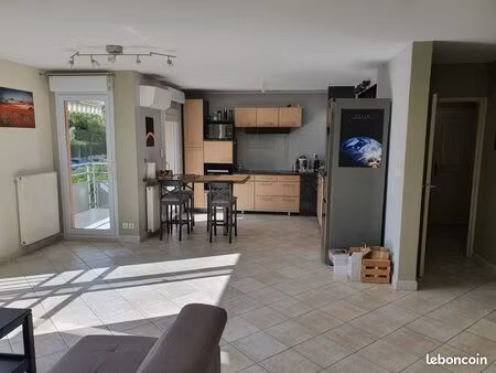 location t4 meublé
