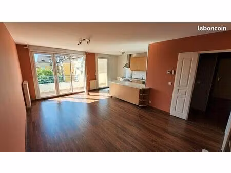 appartement t3 69m2 saint genis pouilly centre