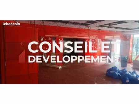 boutique 306 m² juvisy sur orge