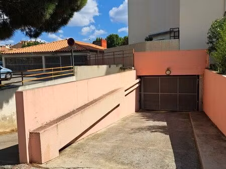 perpignan garage fermé en s/sol proche leclerc sud
