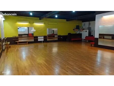 local commercial ou ecole de danse