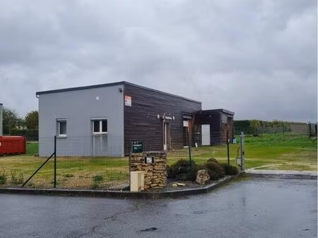 local professionnel et commercial habitable sous conditions climatisé