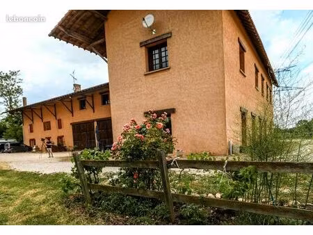 maison de 240m2 dans ferme équestre