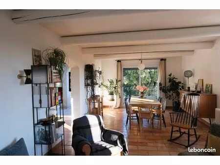 maison au pied du luberon à robion de 160 m2