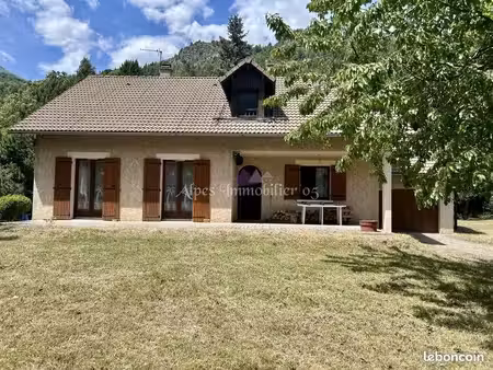 maison 3 pièces 105 m²