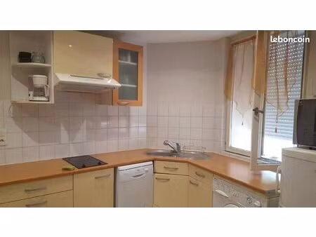 beau t2 meublé en duplex