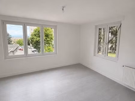 location t3 - 57m2 - vue lyon