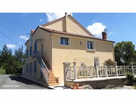 superbe t2 bis contemporain de 56 m² – dans maison de maître