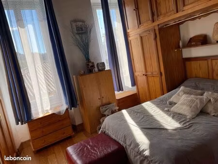t2 spacieux avec jardin privatif et garage au cœur d'ollioules