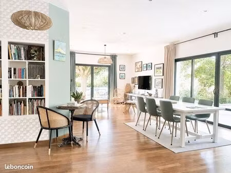 maison 185 m² avec piscine + studio indépendant et jardin de 955 m²