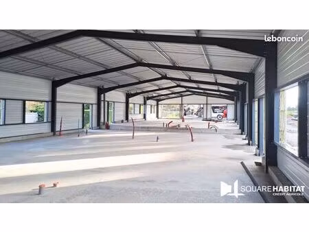 bureau 182 m²