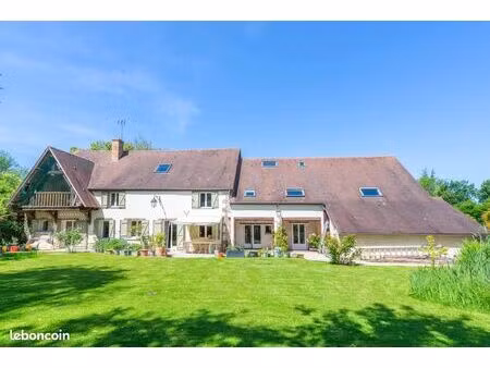 propriété 8 pièces 450 m²