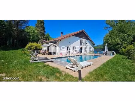 propriété 6 pièces 188 m²
