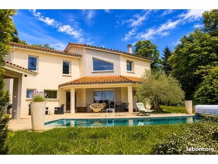 maison 5 pièces 148 m²