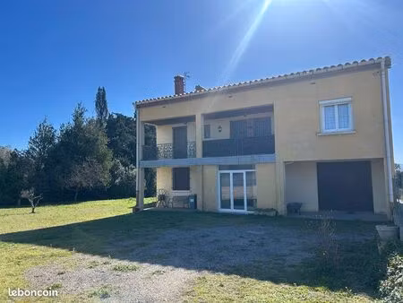 maison 4 faces avec grand garage  terrasse et fort potentiel – secteur calme
