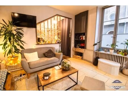 maison 7 pièces 147 m²