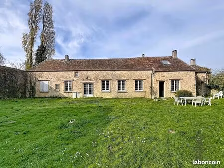 maison 9 pièces 196 m²