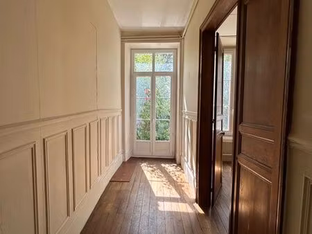 studio avec jardin hyper centre château thierry