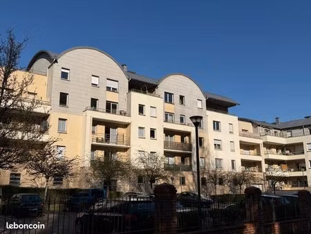 appartement t2 avec balcon et parking - elbeuf
