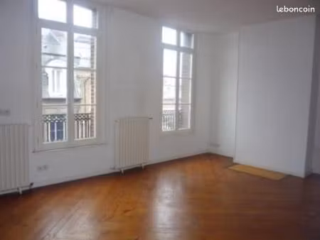 appartement 2 pièces immeuble de style 48m2
