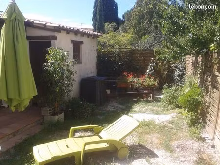 la garde centre t2 jardin